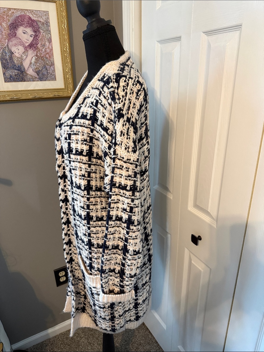 Long-Length Cardigan - Picture 2 of 3